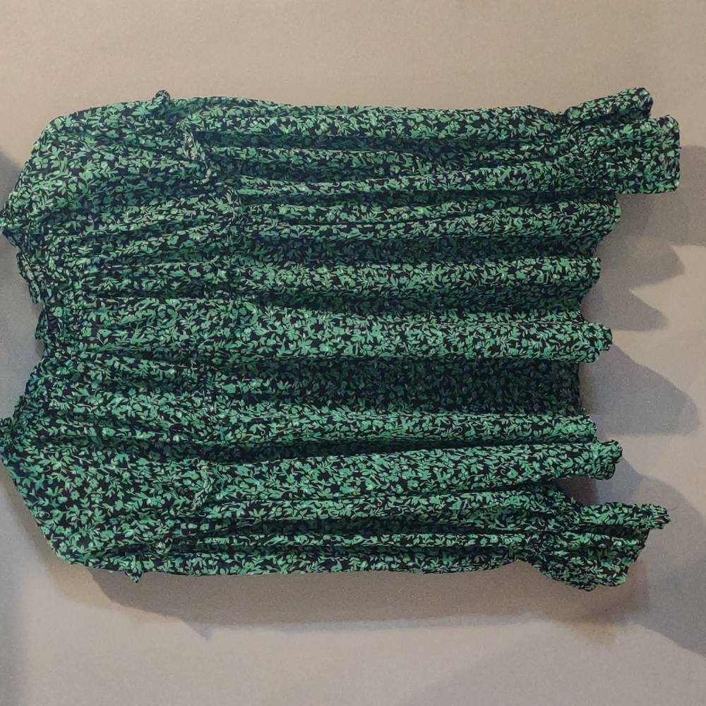 Who What Wear Women's Large Long Bell Sleeve Green Floral Blouse - Picture 1 of 6